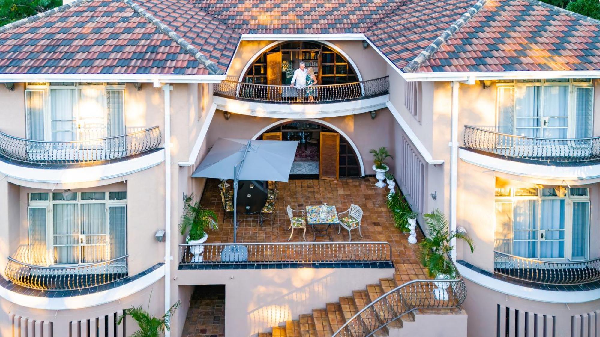 The Victorian Manor Bed & Breakfast Victoria Falls Exterior photo