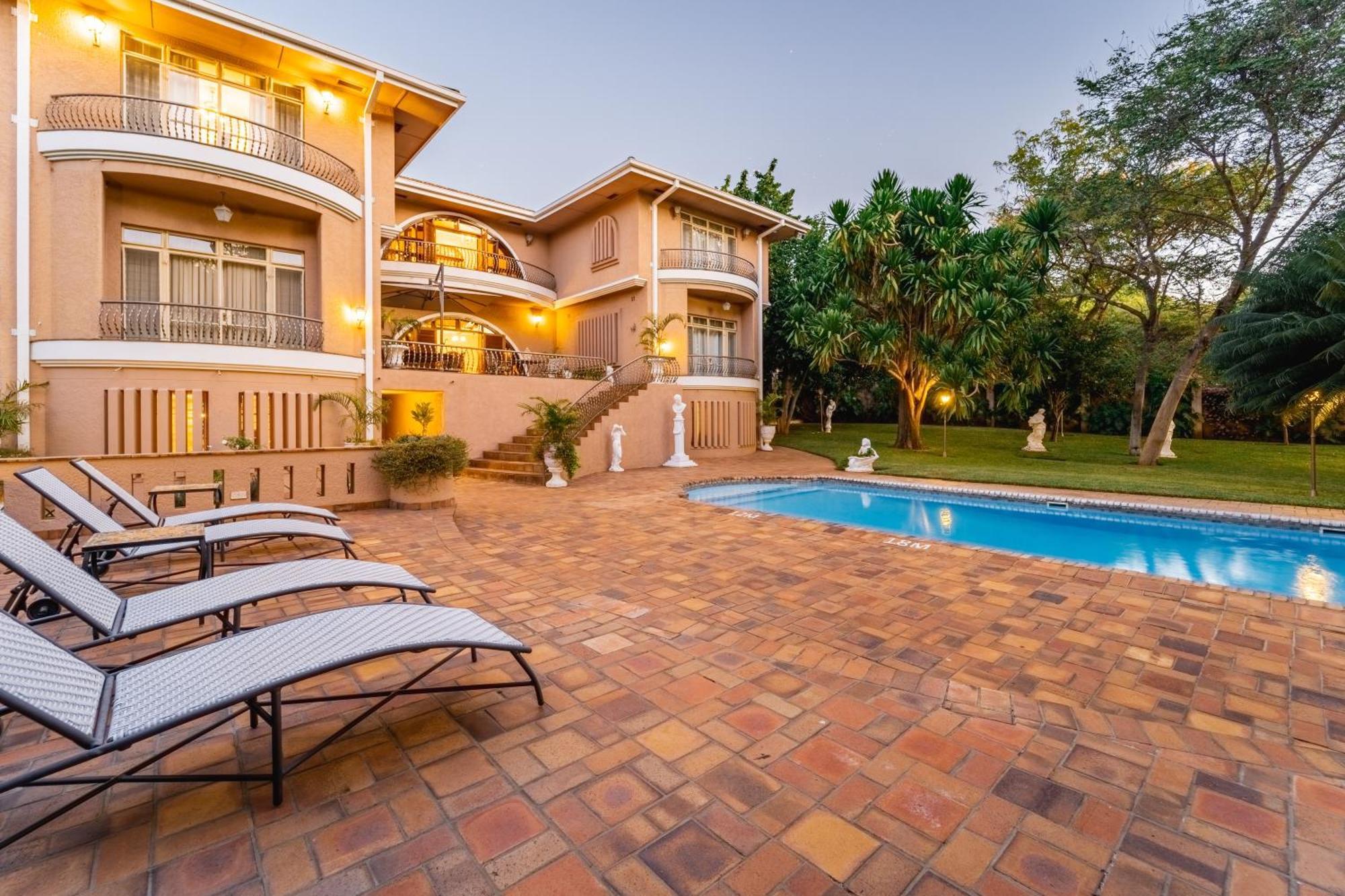 The Victorian Manor Bed & Breakfast Victoria Falls Exterior photo