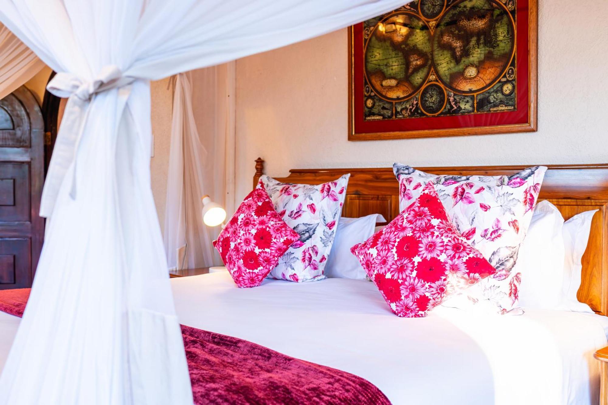 The Victorian Manor Bed & Breakfast Victoria Falls Exterior photo
