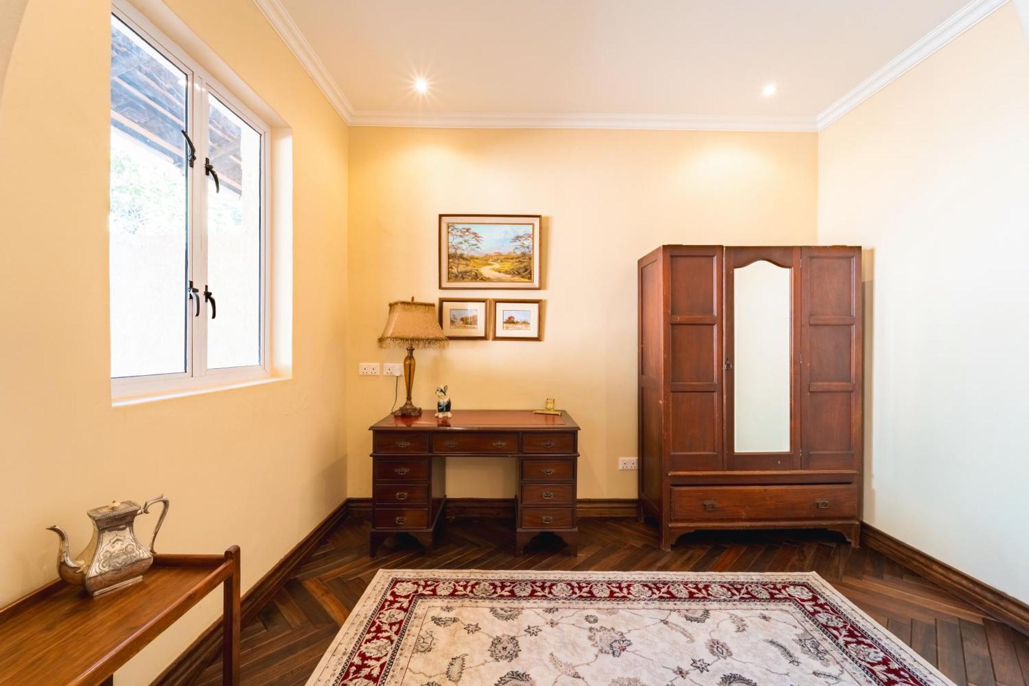 The Victorian Manor Bed & Breakfast Victoria Falls Exterior photo