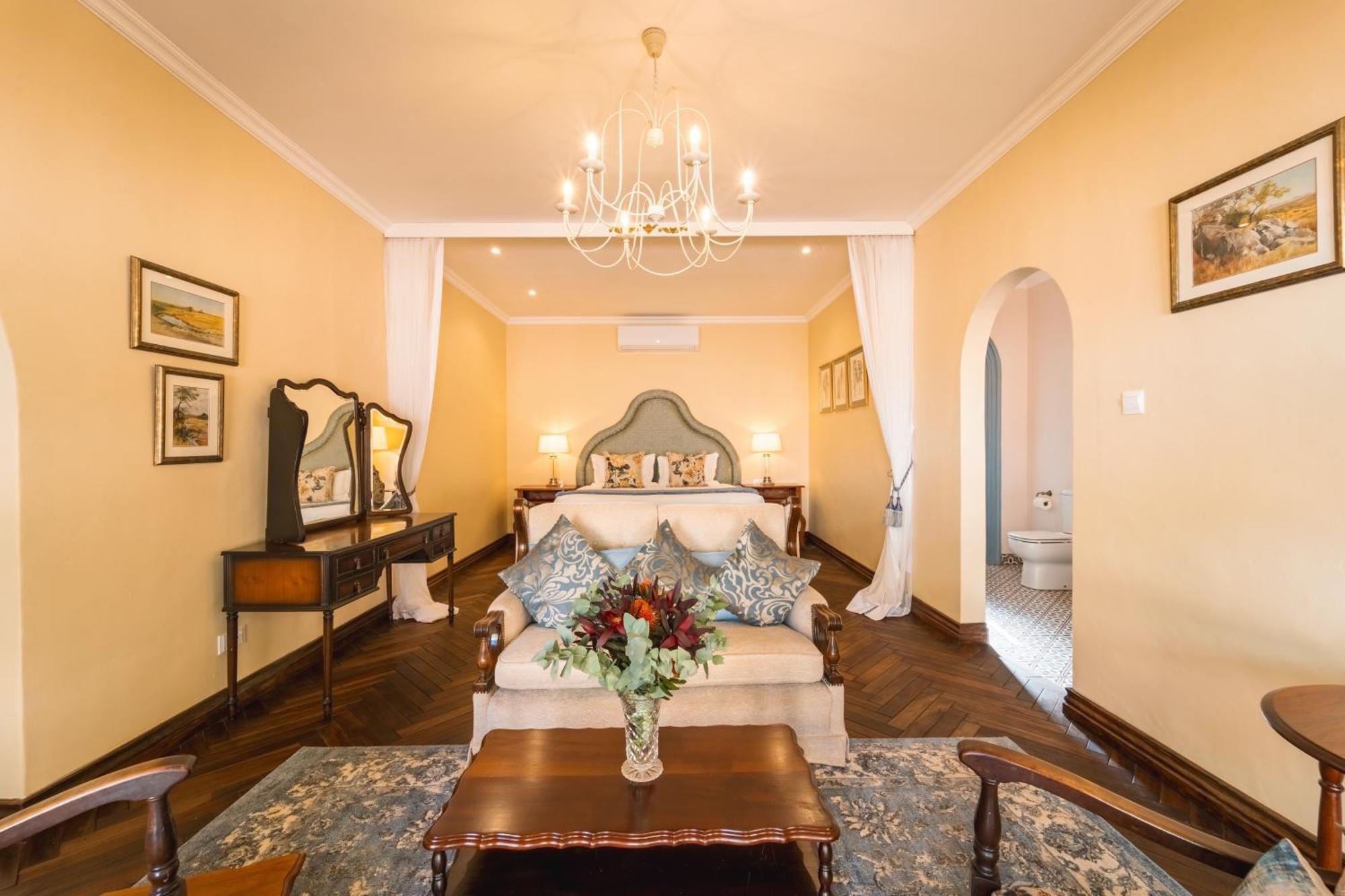 The Victorian Manor Bed & Breakfast Victoria Falls Exterior photo