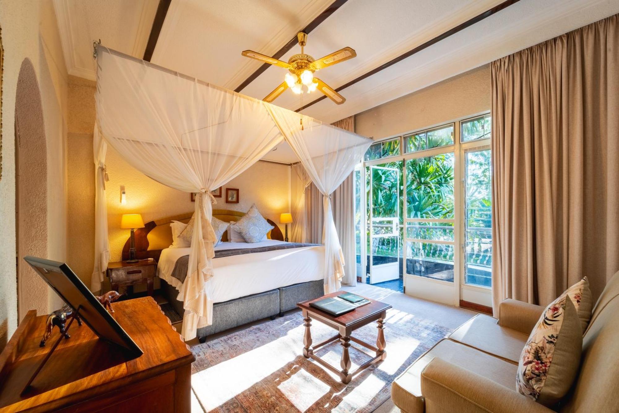 The Victorian Manor Bed & Breakfast Victoria Falls Exterior photo