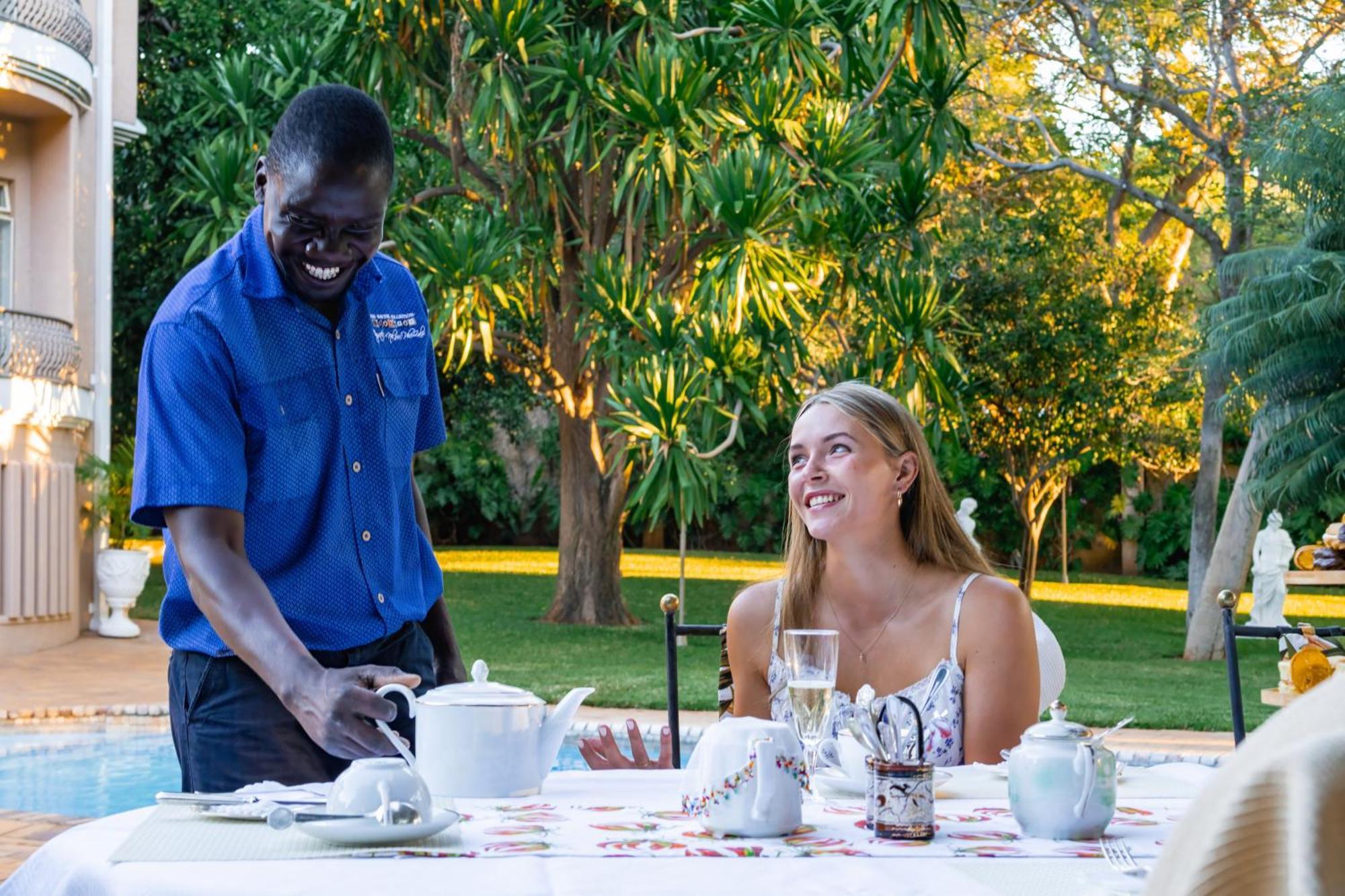 The Victorian Manor Bed & Breakfast Victoria Falls Exterior photo